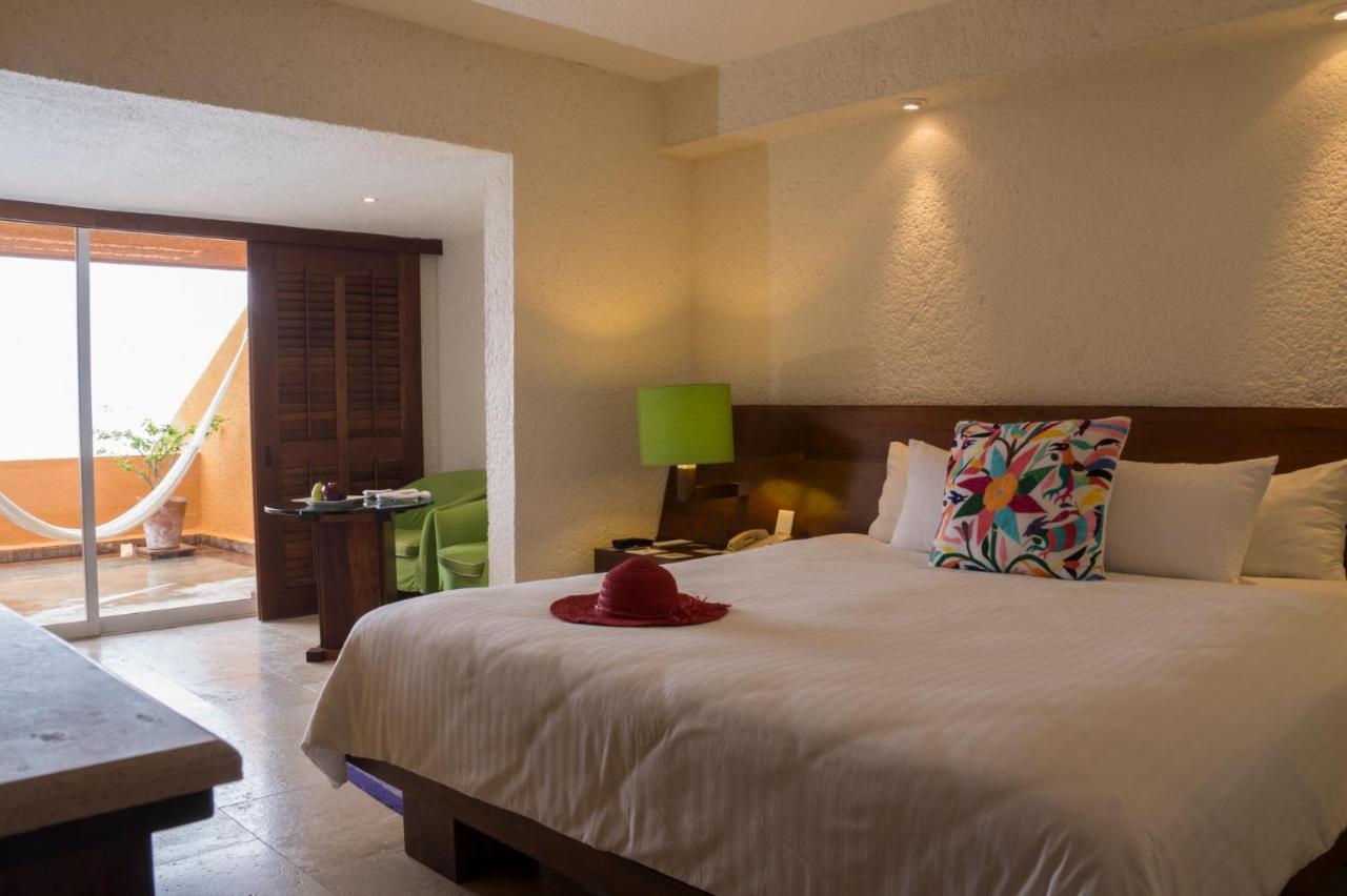 Las Brisas Ixtapa Hotel Икстапа Екстериор снимка